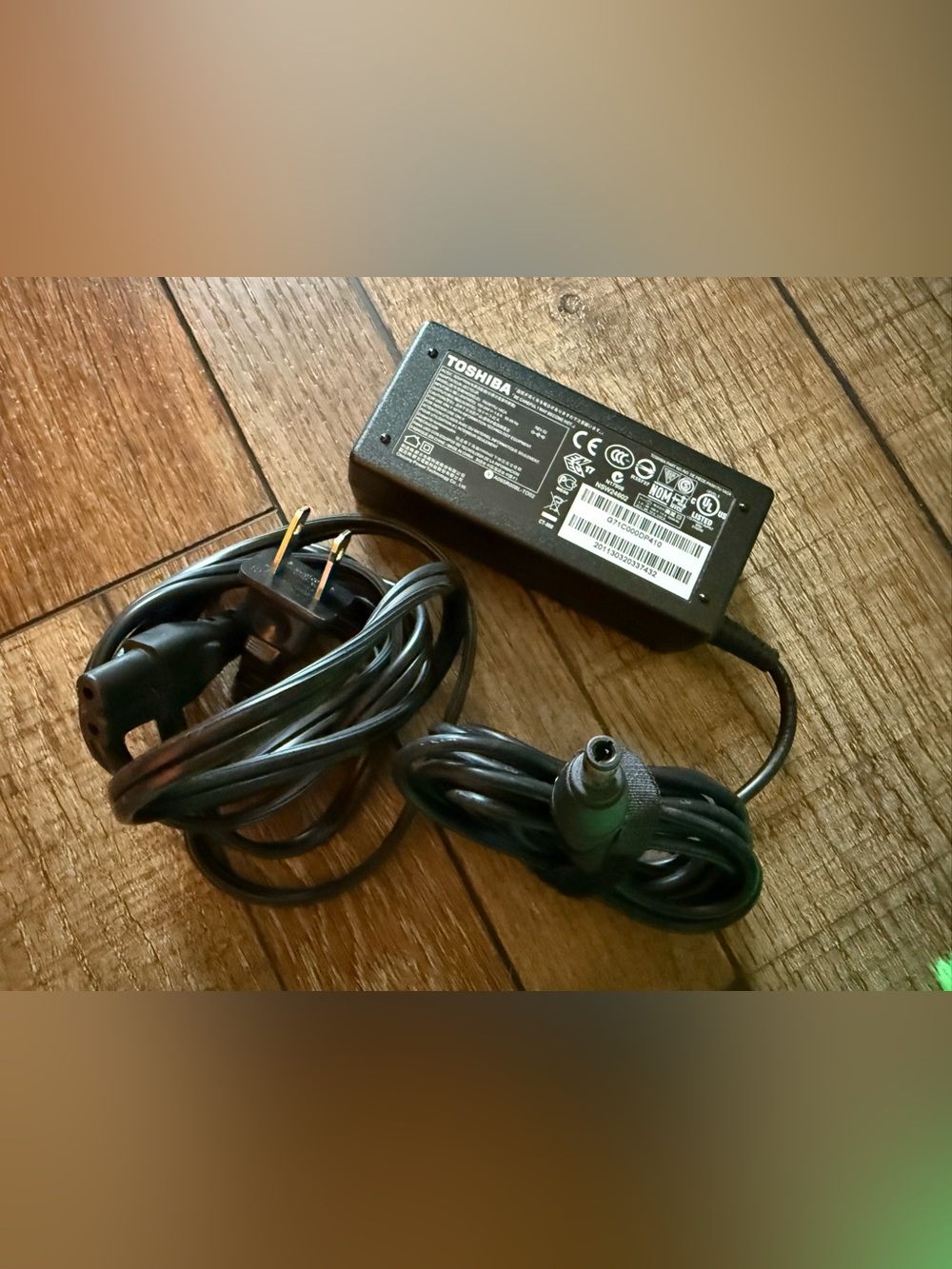 Genuine AC Adapter For TOSHIBA N17908 Laptop Power charger Part PA3917U-1ACA